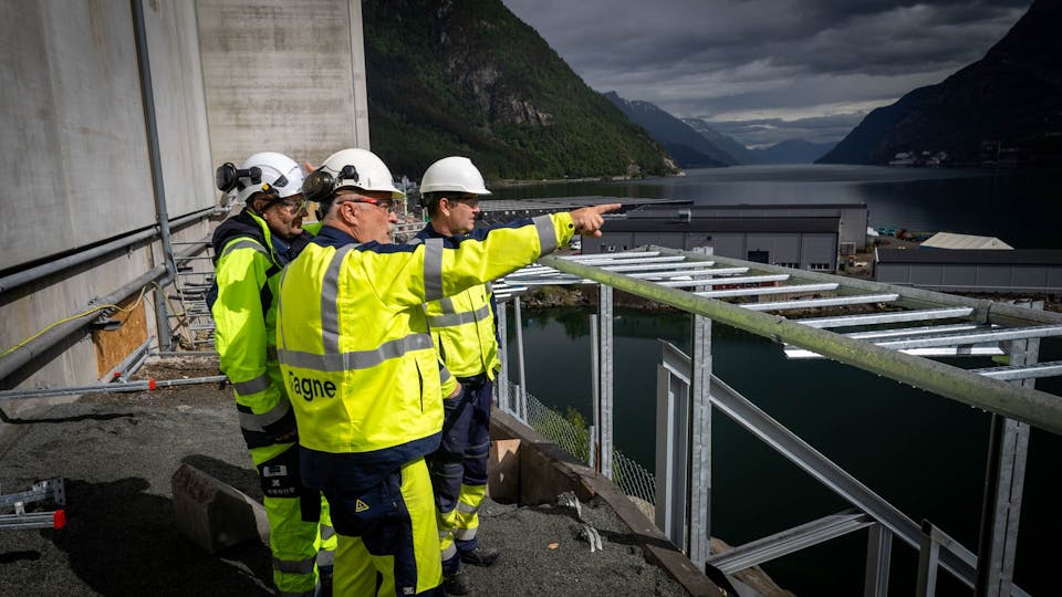 Boliden og Odda har behov for å øke effektuttaket fra strømnettet i Odda. Det satt i gang en stostilt oppgradering av strømnettet.
